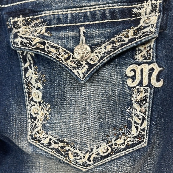 Miss Me  Woman’s Boot Cut jeans Dark Wash size 28 - Picture 10 of 14